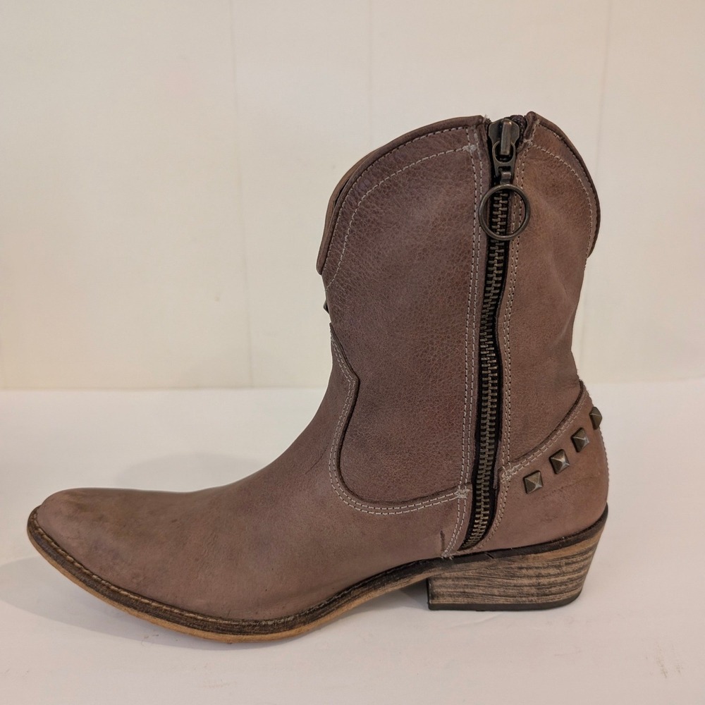 JC Spain Heart Logo Mauve Pink Leather Pyramid Studded Ankle Boots EU 37 US 7 - Picture 13 of 17